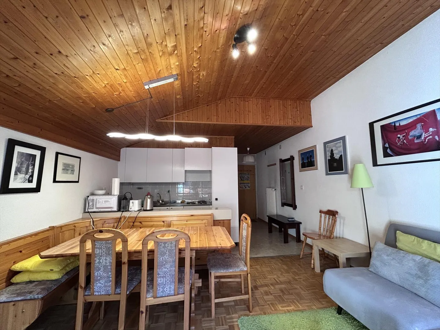 2-room apartment - Photo 2 of 7