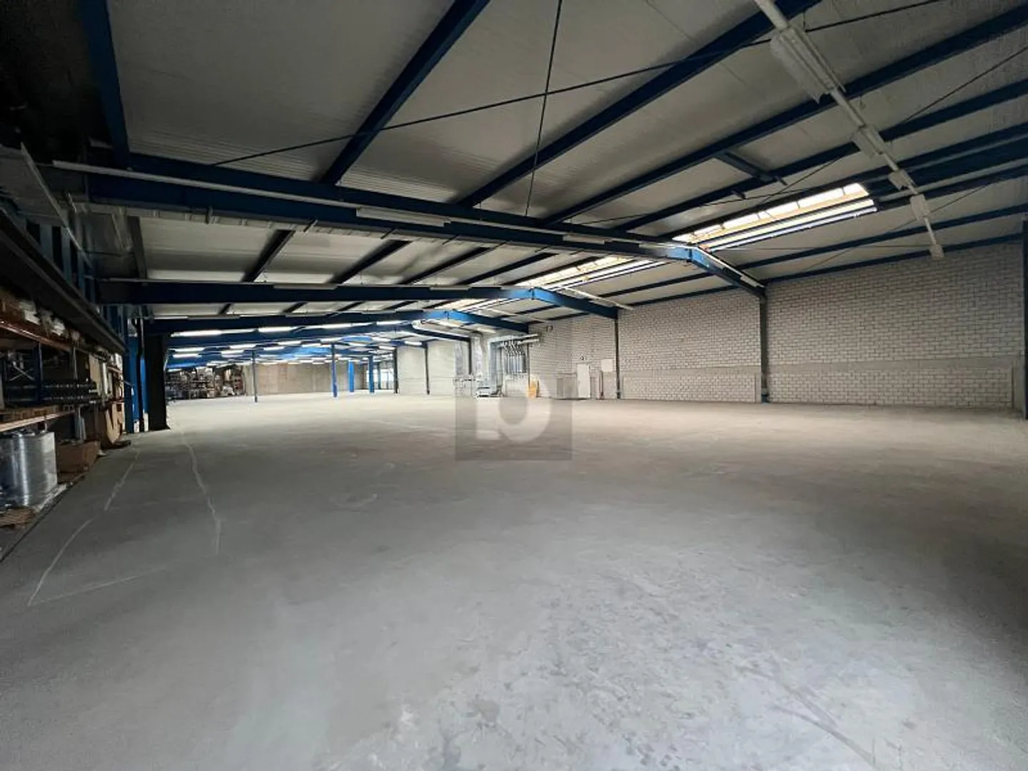 GROSSRÄUMIG MIT VIEL PLATZ UND EFFIZIENZ - Foto 2 von 5