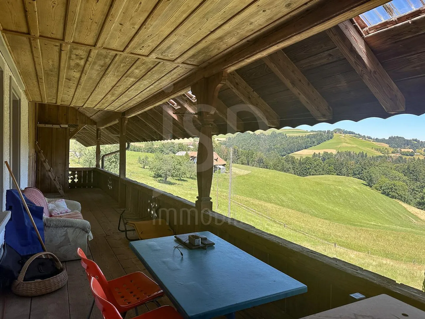 Large 4.5 Room Apartment in Farmhouse in Hinterfultigen - Photo 9 of 10