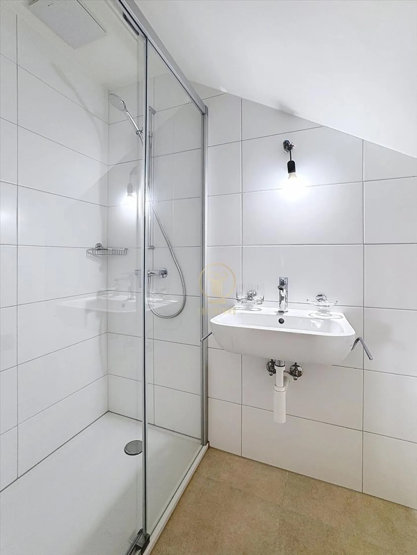 L'île - magnifique appartement de 4,5 pièces à louer dans une vieille maison - Photo 12 sur 13