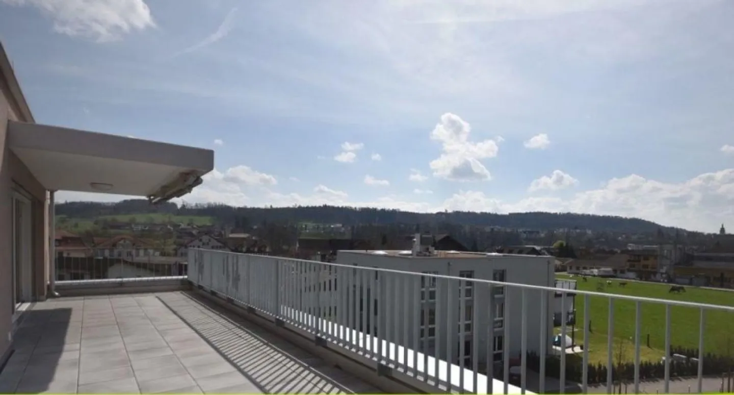 Living above the rooftops of Sitterdorf near Bischofszell - Photo 1 of 10