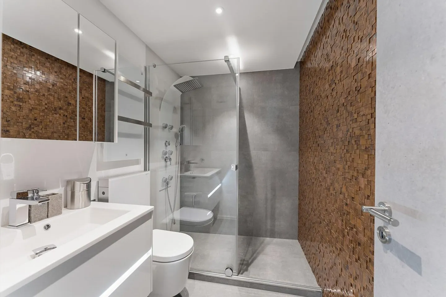 Appartement 2.5 pièces rénové avec style au 1er étage dans un emplacement central... - Photo 10 sur 10