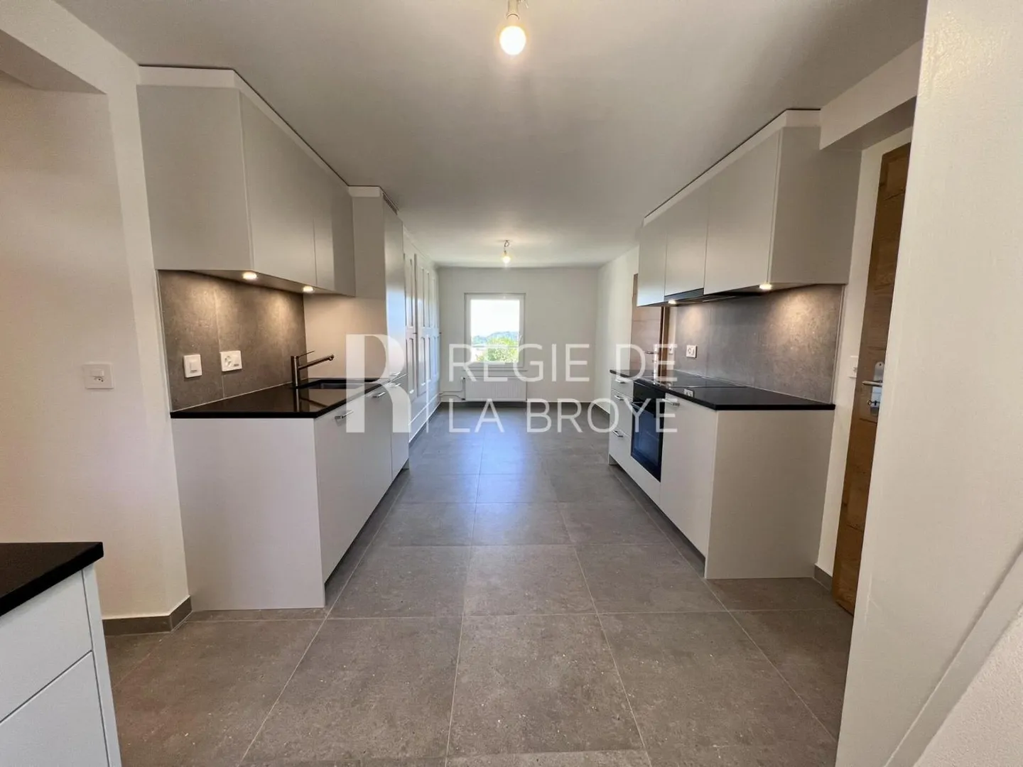 Appartement rénové à Démoret - Photo 1 sur 10