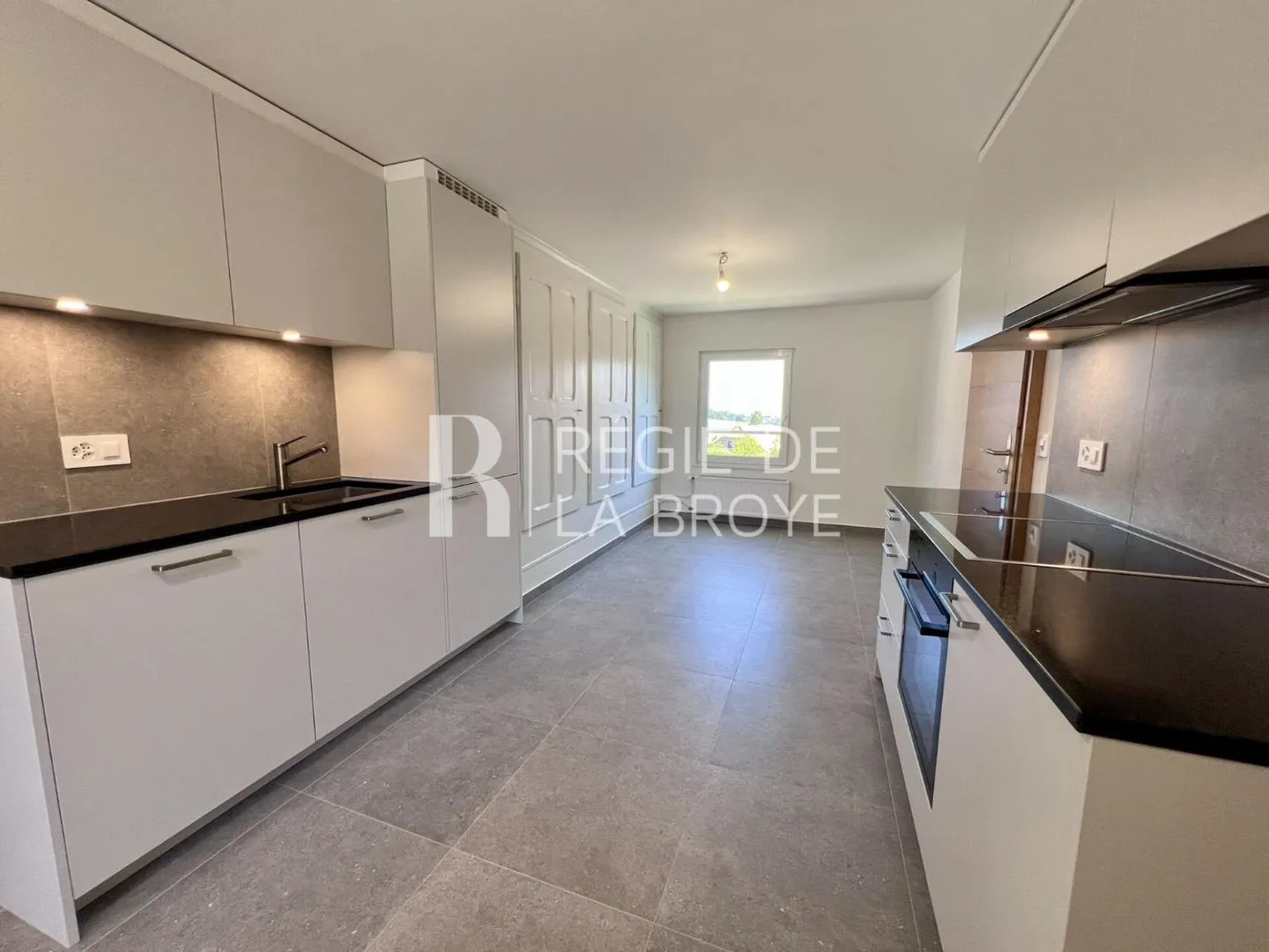 Appartement rénové à Démoret - Photo 2 sur 10