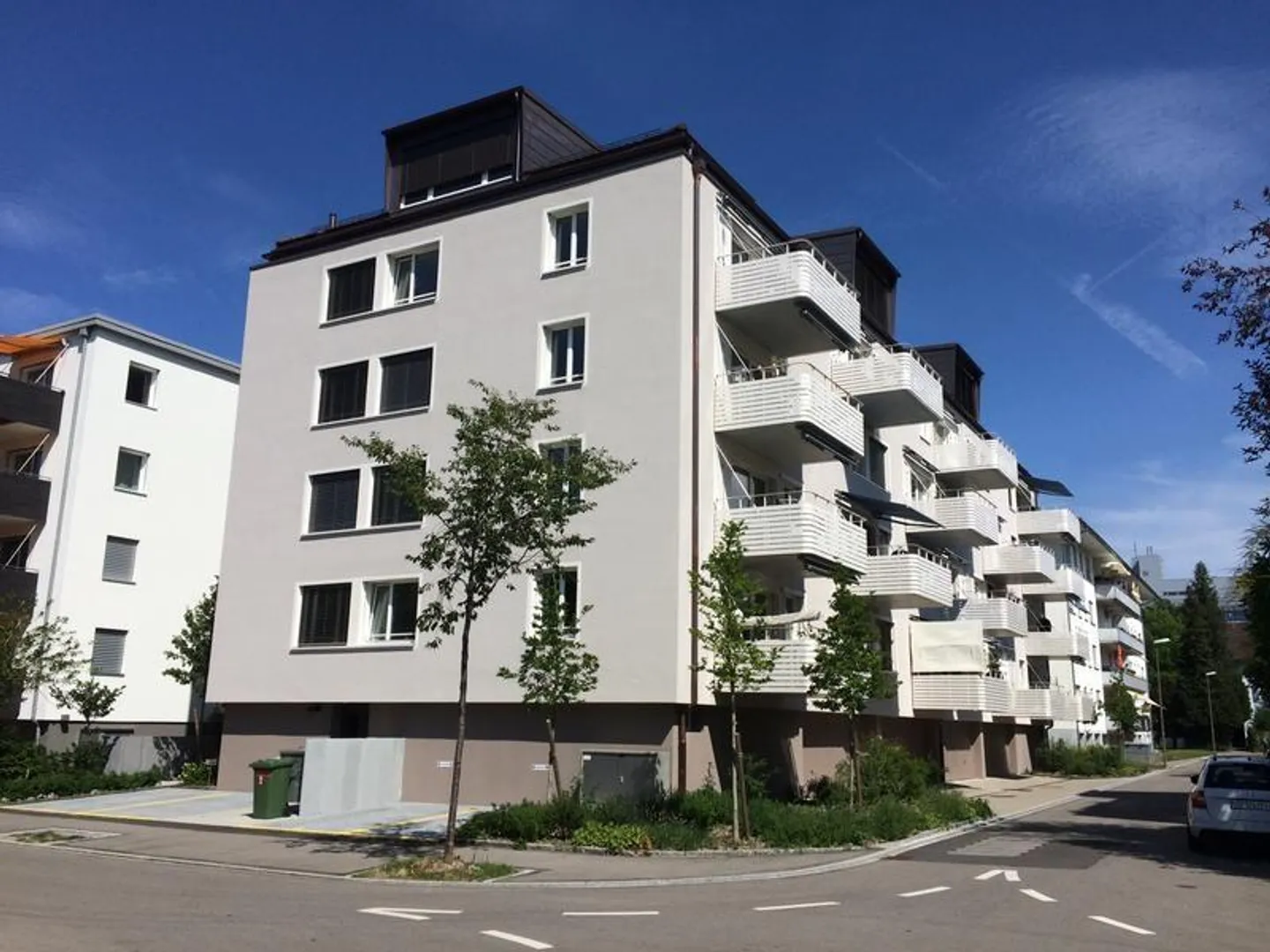 Outdoor parking space for rent in a central location! - Photo 2 of 2