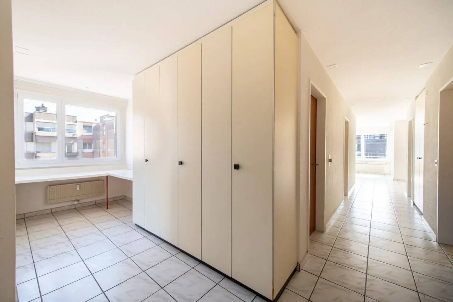 Vivere al centro, progettare individualmente - Appartamento di 5,5 stanze con potenziale a Biberist - Foto 7 di 13