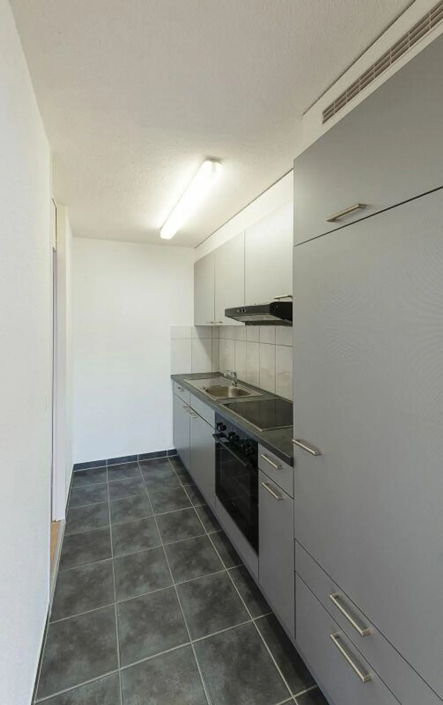 Appartamento attraente di 2,5 stanze con arredi moderni - Foto 3 di 5