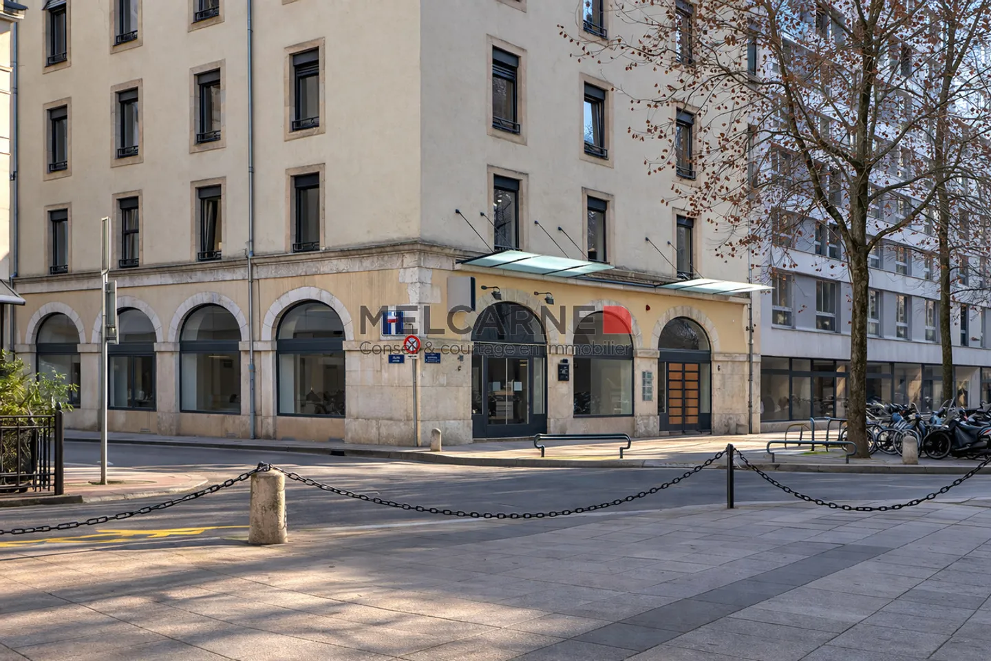 À louer - Arcade - 206 m2 - Photo 1 sur 4