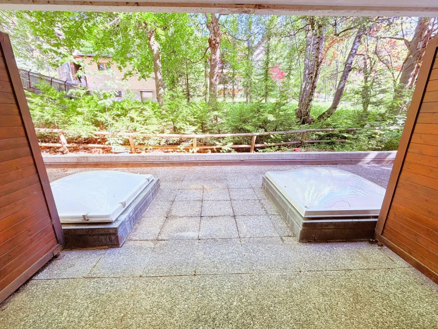 Appartement agréable de 1,5 pièce rénové (sol, murs, etc.) - Idéalement situé au cœur de Montana - Emplacement très calme - Photo 10 sur 10