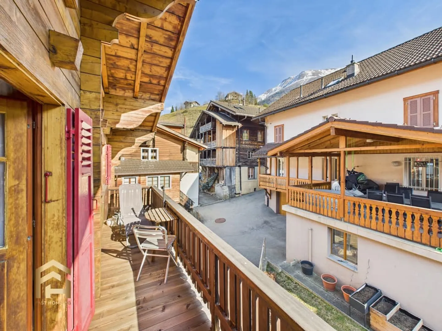 Attrayante maison multifamiliale avec potentiel d'aménagement à Grengiols - Photo 9 sur 13