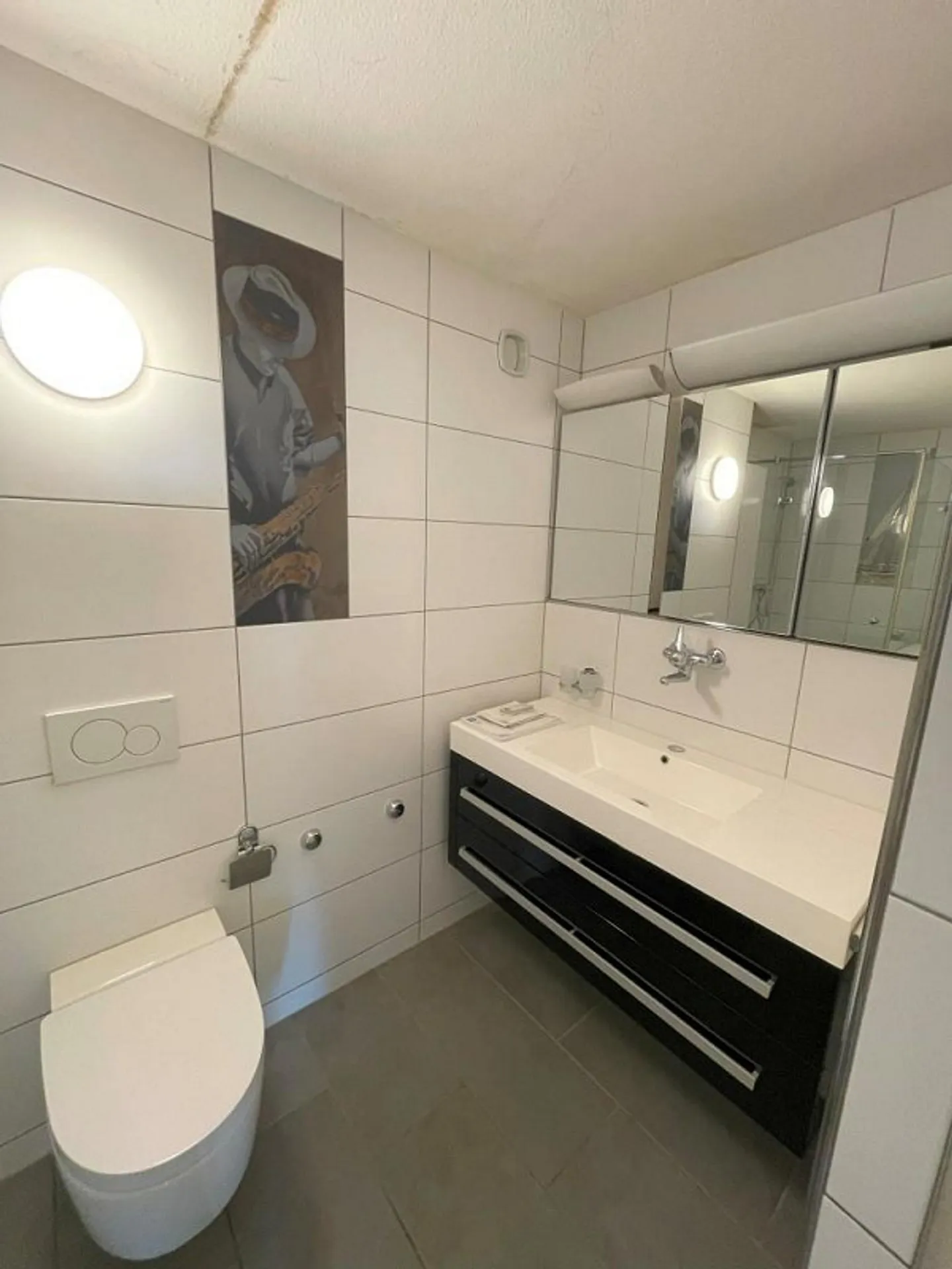 Renovated & Bright 3.5 Room - Condominium on the 3rd Floor - Photo 14 of 23