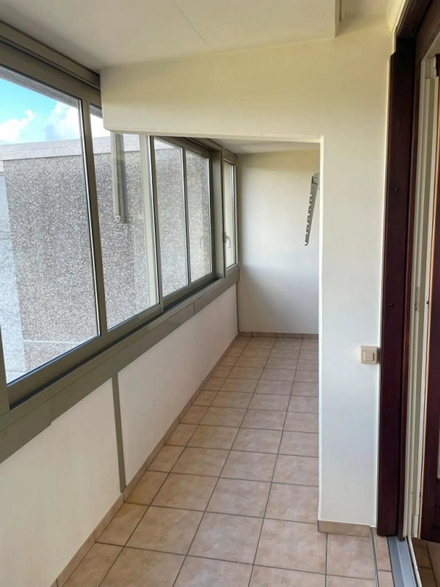 Renovated & Bright 3.5 Room - Condominium on the 3rd Floor - Photo 15 of 23