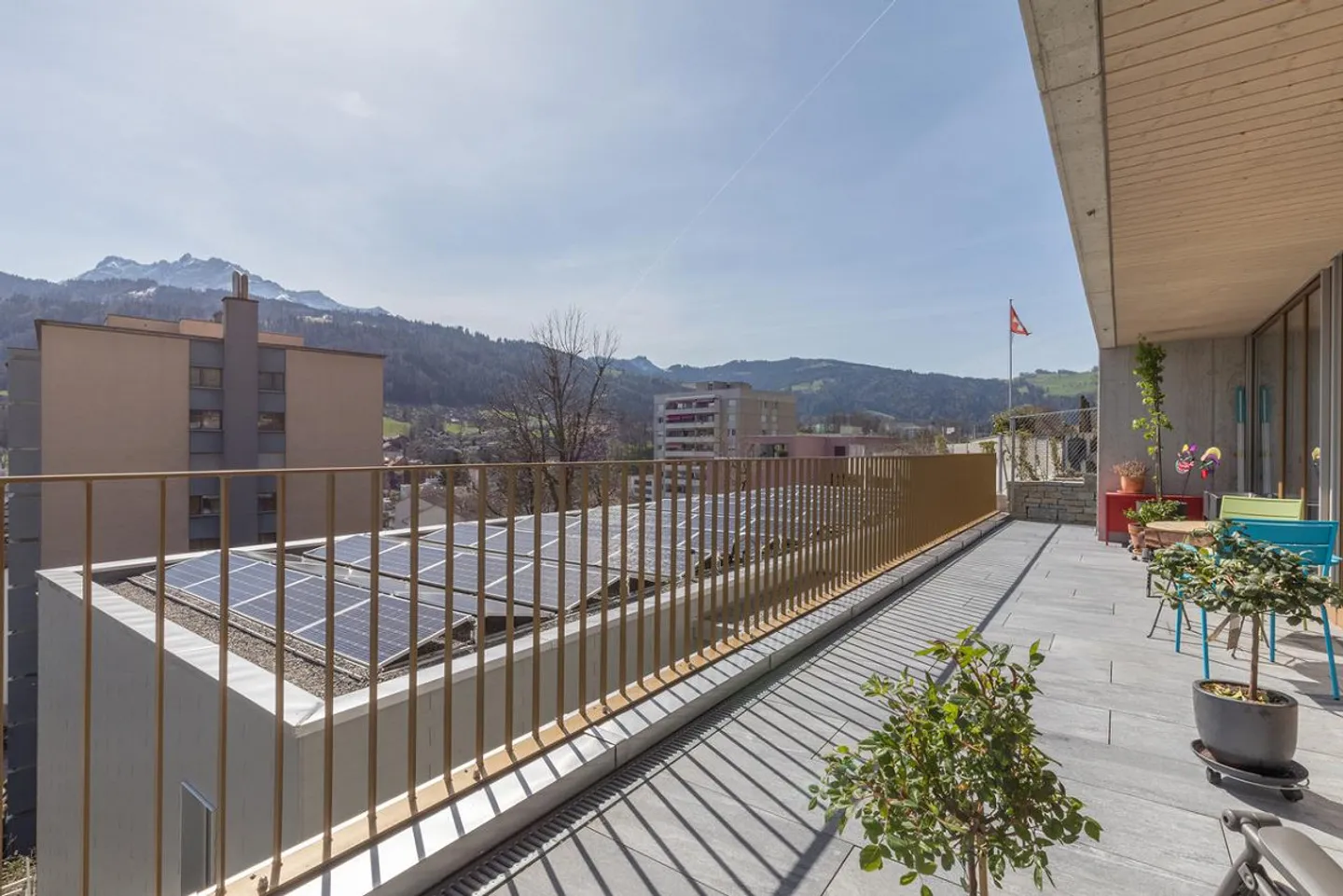 Appartamento esclusivo di 4,5 locali con terrazza panoramica al Sonnenberg - Foto 2 di 19