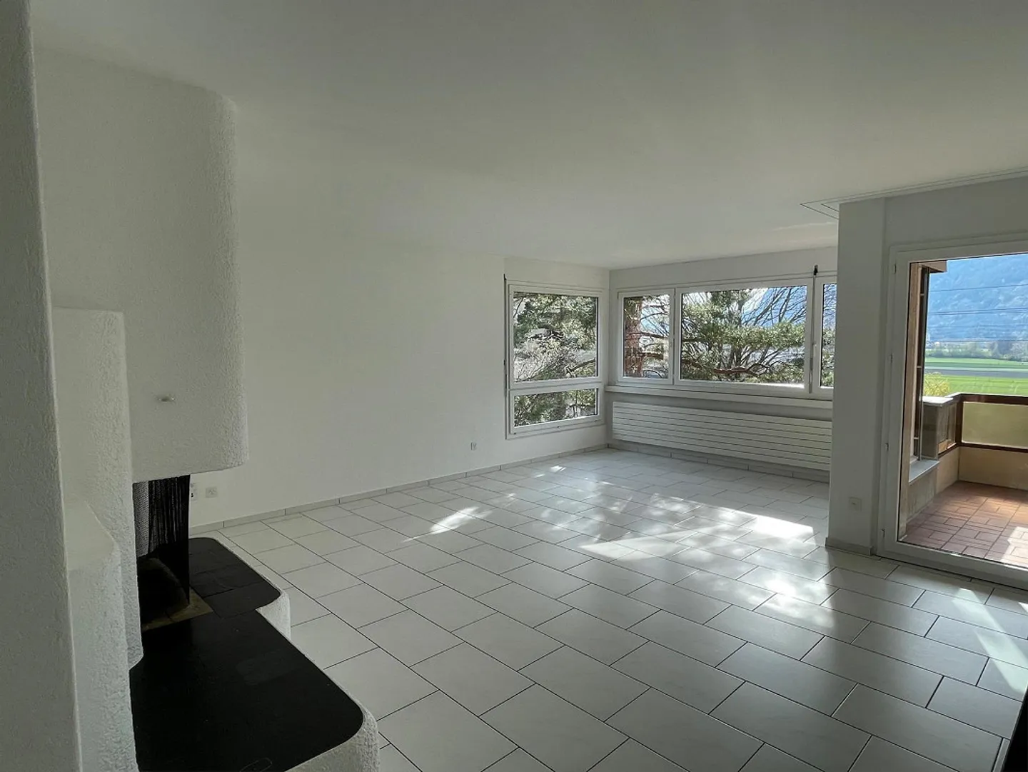 Appartement moderne de 5,5 pièces - Photo 3 sur 13