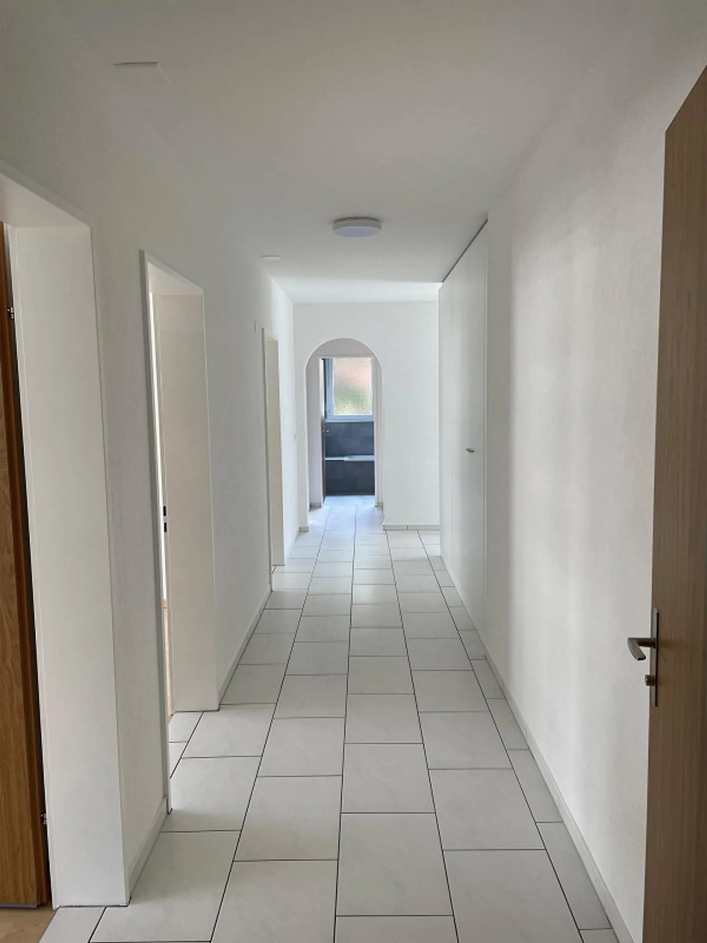 Appartement moderne de 5,5 pièces - Photo 4 sur 13