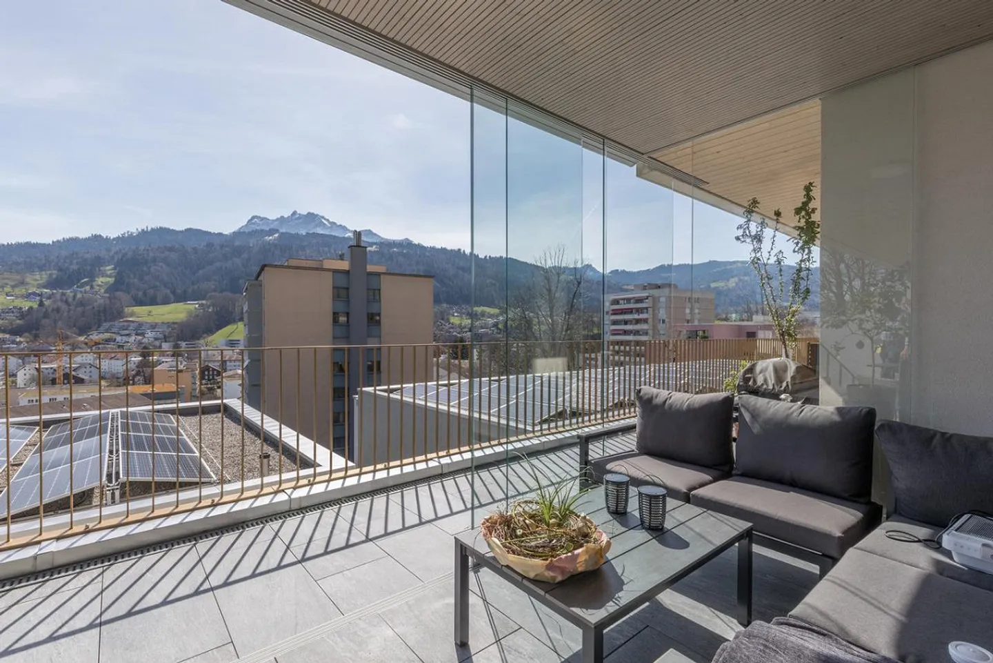 Appartamento esclusivo di 4,5 locali con terrazza panoramica al Sonnenberg - Foto 5 di 19