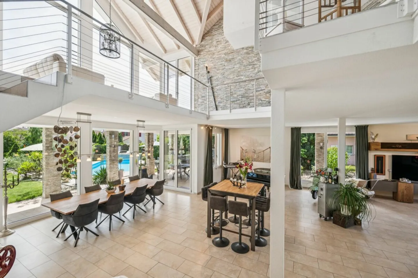 Villa de 8,5 pièces pleine de possibilités - Photo 4 sur 15