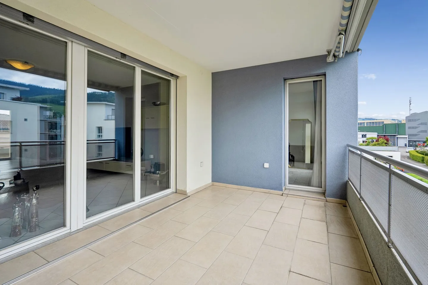 Appartement spacieux 4.5 pièces - Photo 8 sur 13