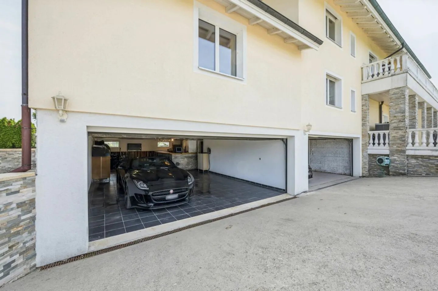 Villa de 8,5 pièces pleine de possibilités - Photo 12 sur 15