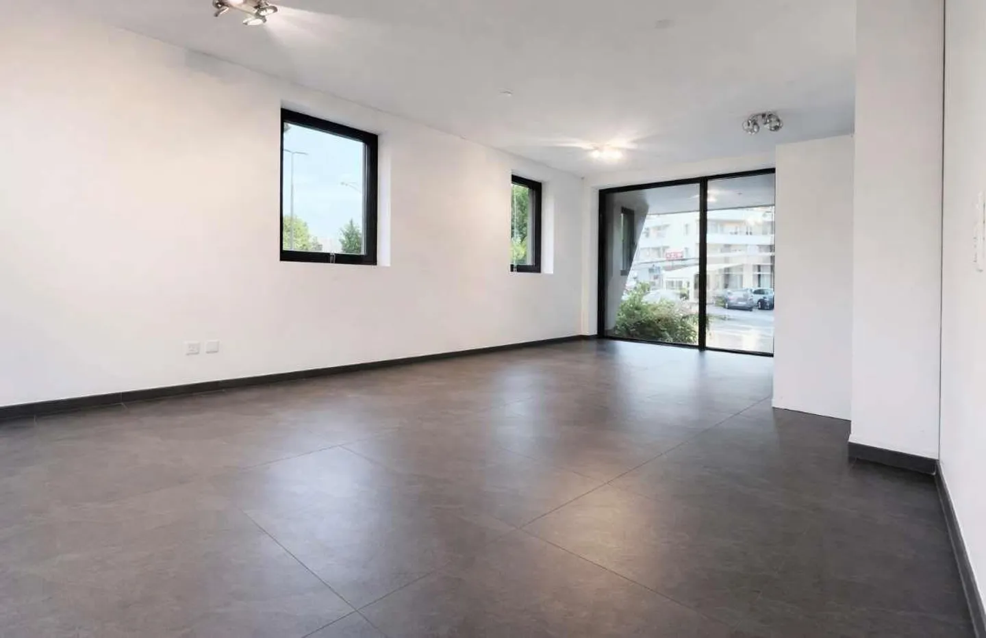 Elegante locale commerciale ufficio  a Lugano Massagno - Foto 4 di 9