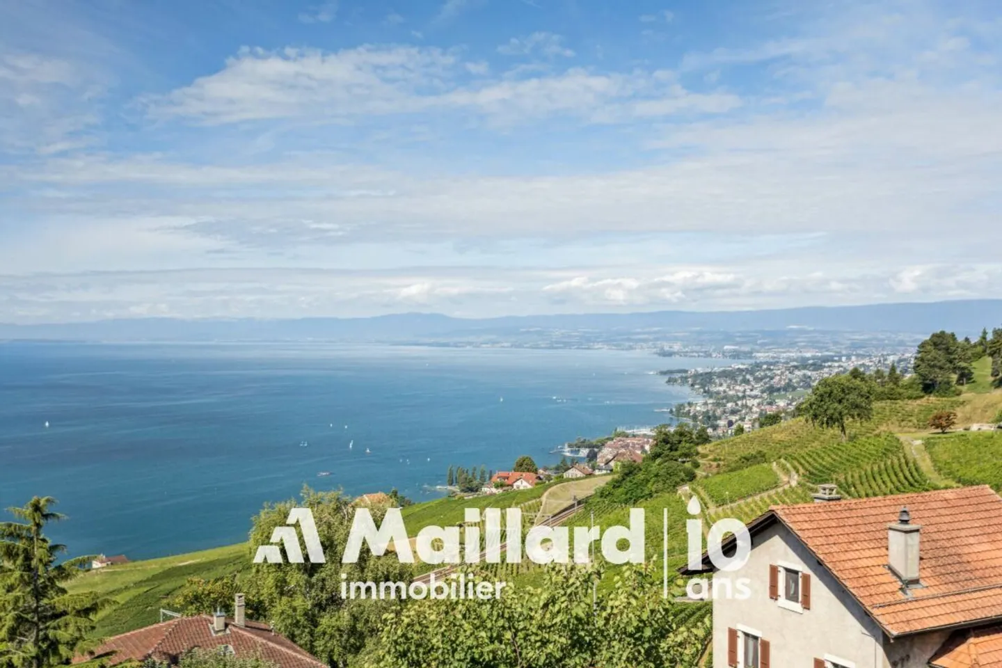 Villa avec deux unités résidentielles et vue imprenable - Photo 2 sur 13