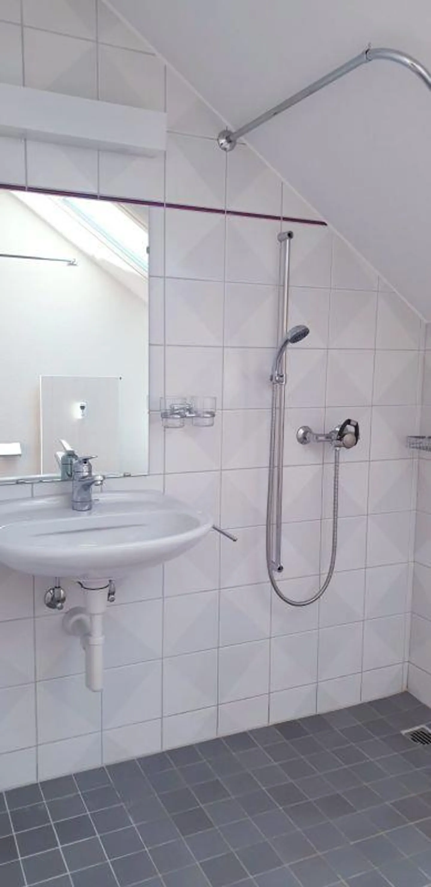 Appartamento 2.5 locali, mansarda - Foto 4 di 6