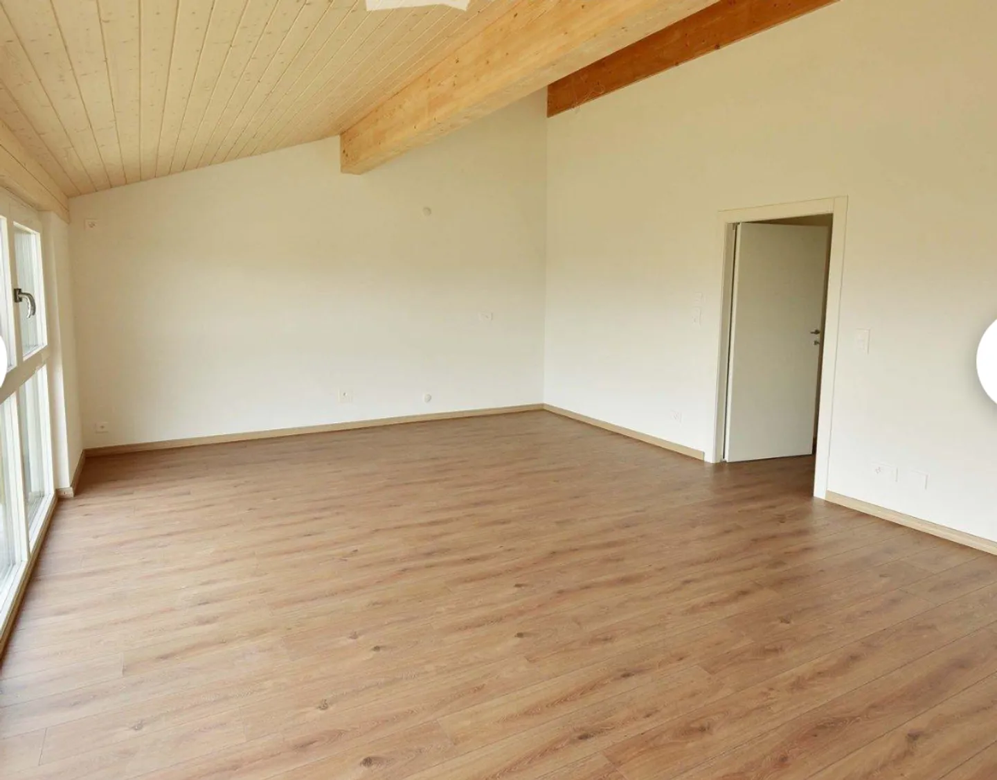 Maison contiguë 6.5 pièces - Photo 7 sur 10