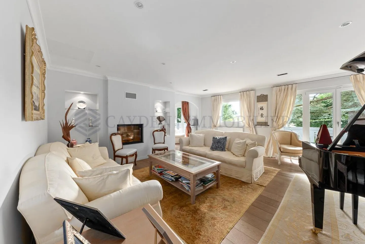 Magnificent, fully renovated property - Photo 2 of 15