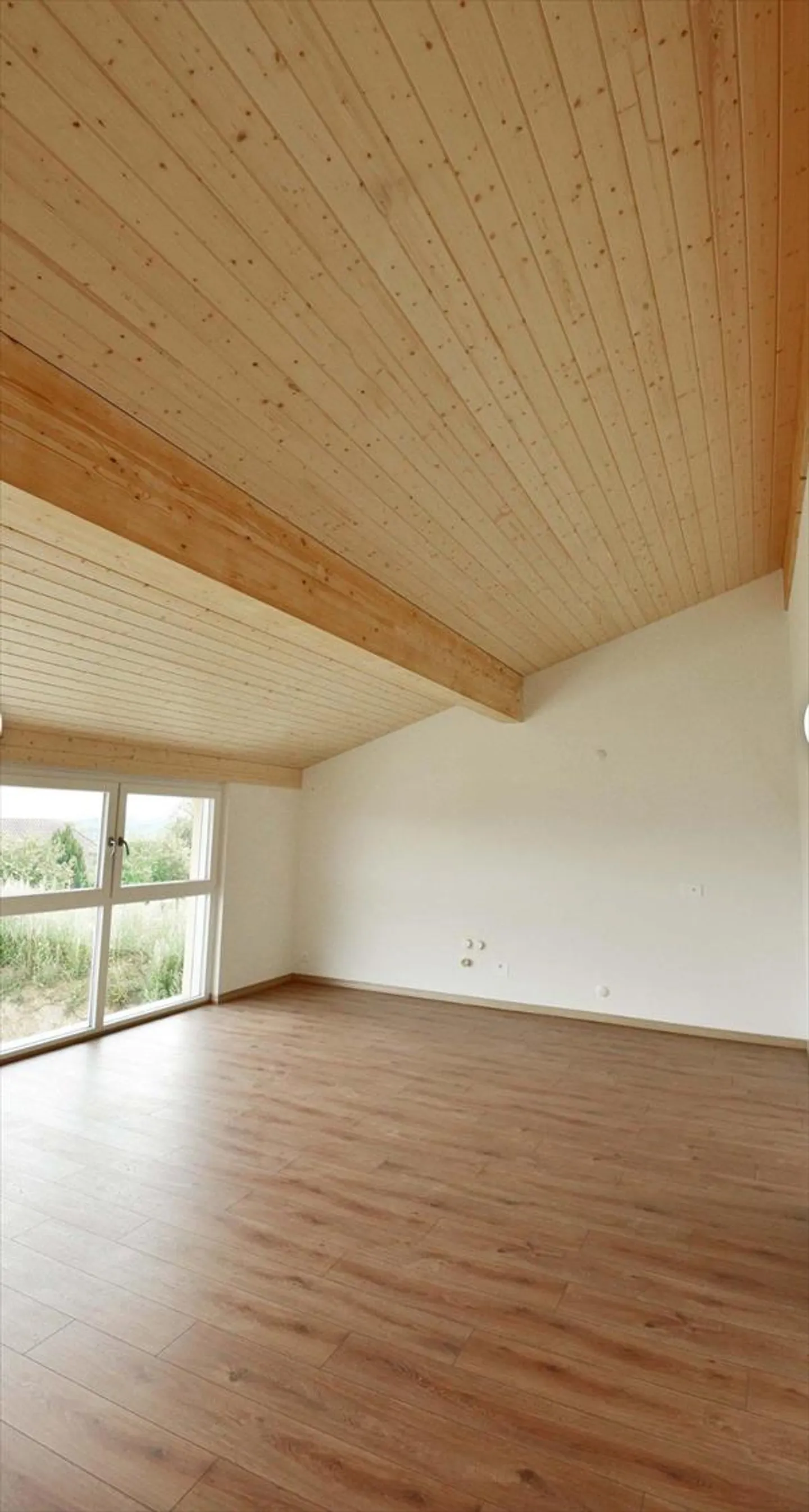 Maison contiguë 6.5 pièces - Photo 9 sur 10