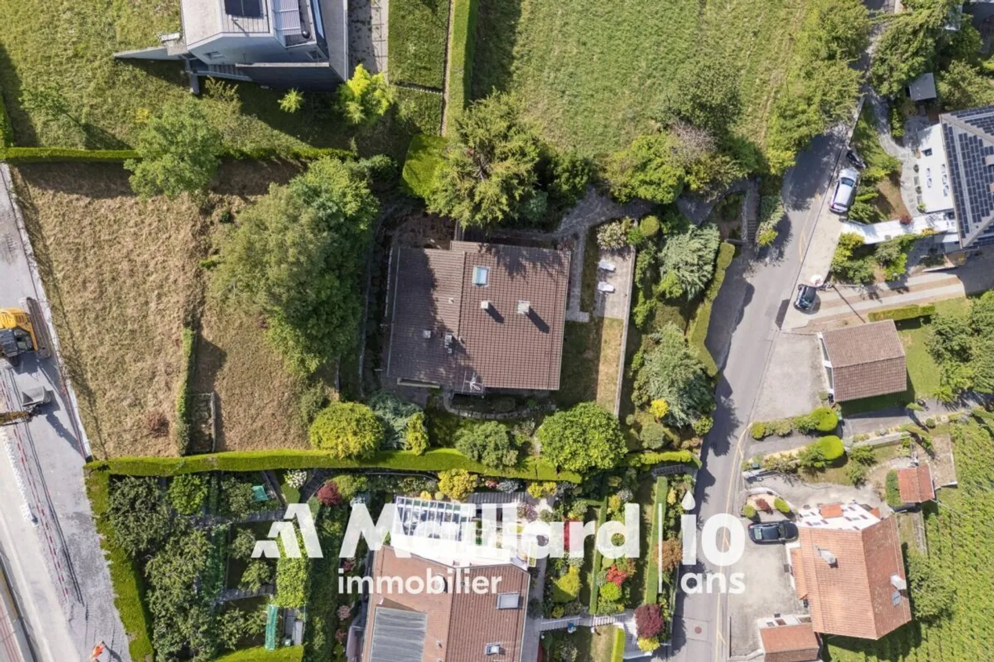 Villa avec deux unités résidentielles et vue imprenable - Photo 5 sur 13