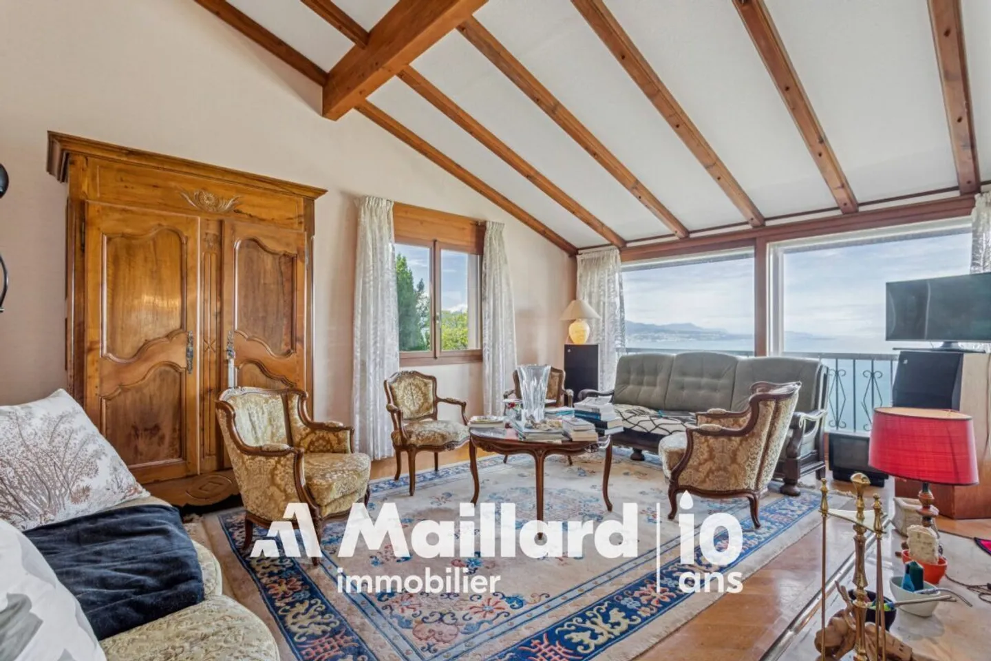 Villa avec deux unités résidentielles et vue imprenable - Photo 9 sur 13