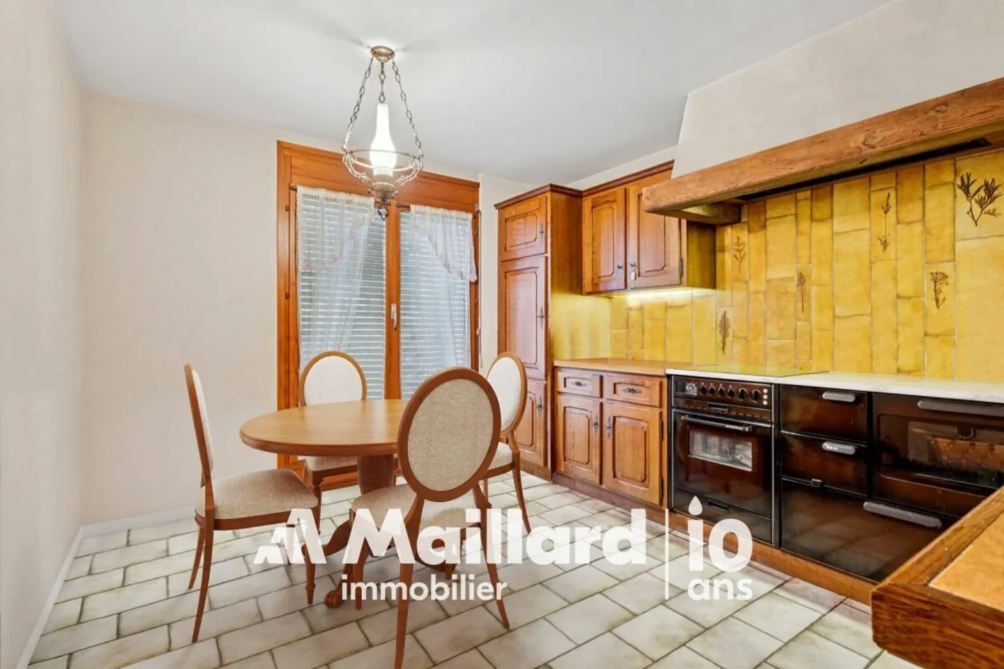 Villa avec deux unités résidentielles et vue imprenable - Photo 10 sur 13