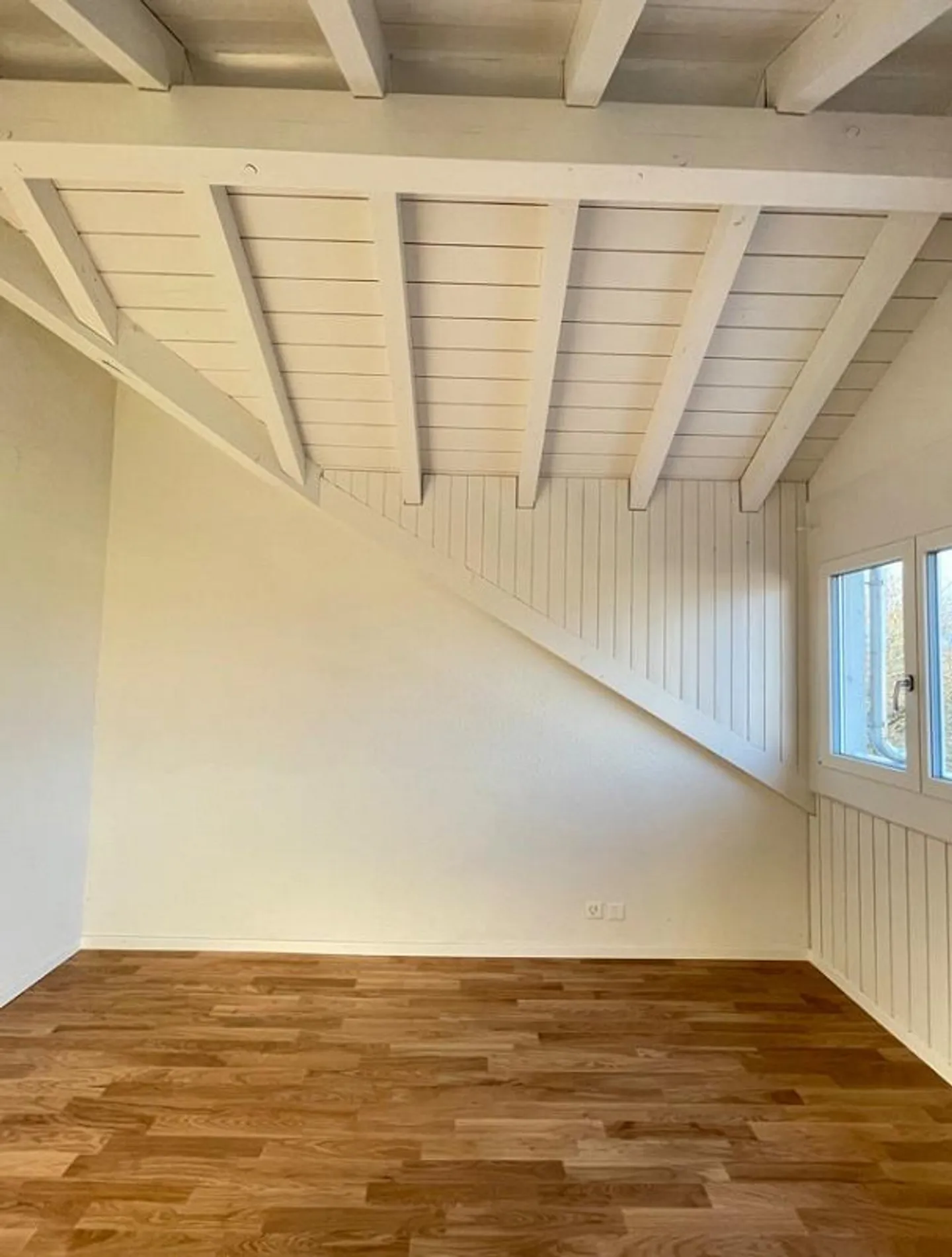 Charming Attic Apartment! - Photo 7 of 10