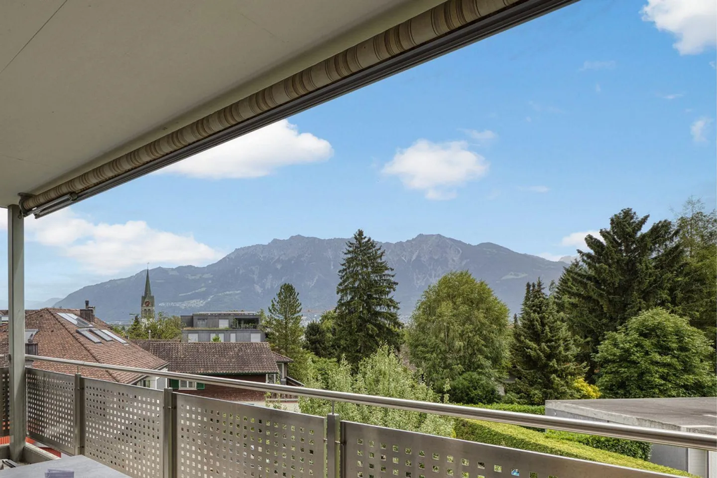 Vivre tranquillement, vivre au centre – balcon ensoleillé avec belle vue - Photo 10 sur 12