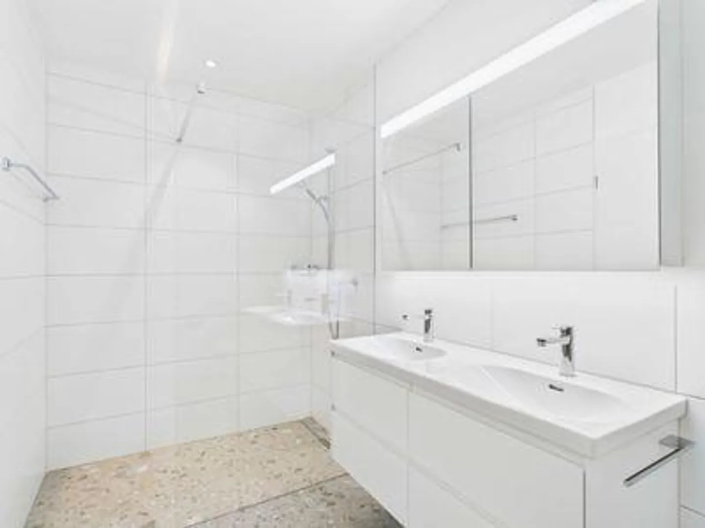 Première occupation - nouvel appartement de 4,5 pièces au centre de Wattwil à louer - Photo 7 sur 12