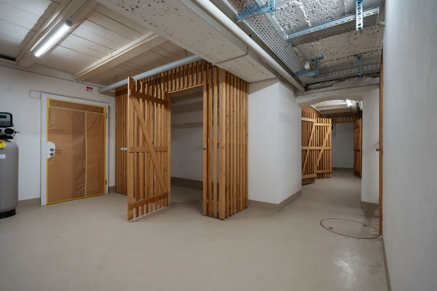 Charmante maisonette de 5 pièces avec galerie, terrasse sur le toit et loggia - Photo 26 sur 28