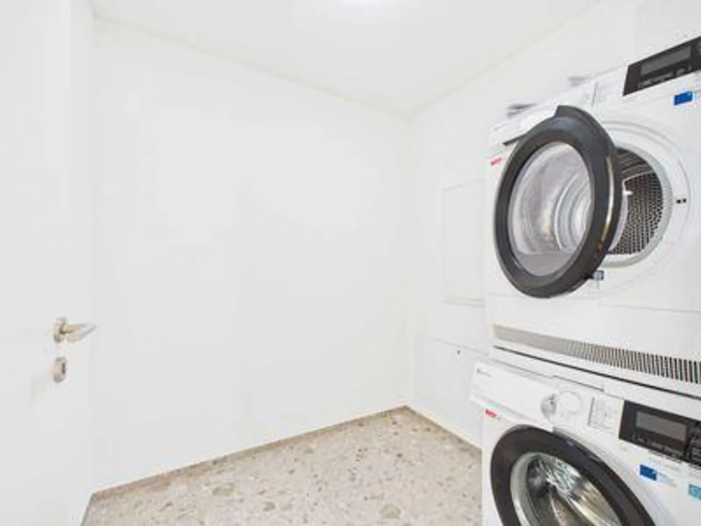 Première occupation - nouvel appartement de 4,5 pièces au centre de Wattwil à louer - Photo 12 sur 12