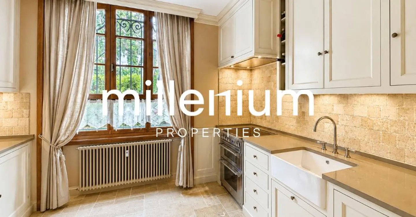Charming duplex apartment on garden level at Château Barillet --Satigny - Photo 4 of 9