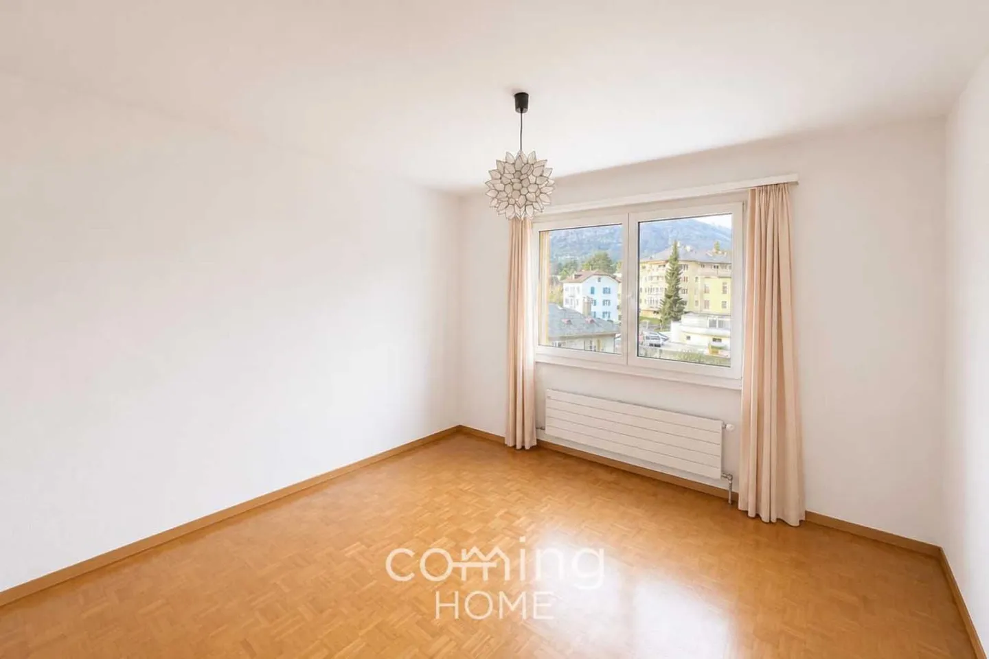 Modern 4.5 room apartment in Brig-Glis with balcony and mountain view - Photo 11 of 13