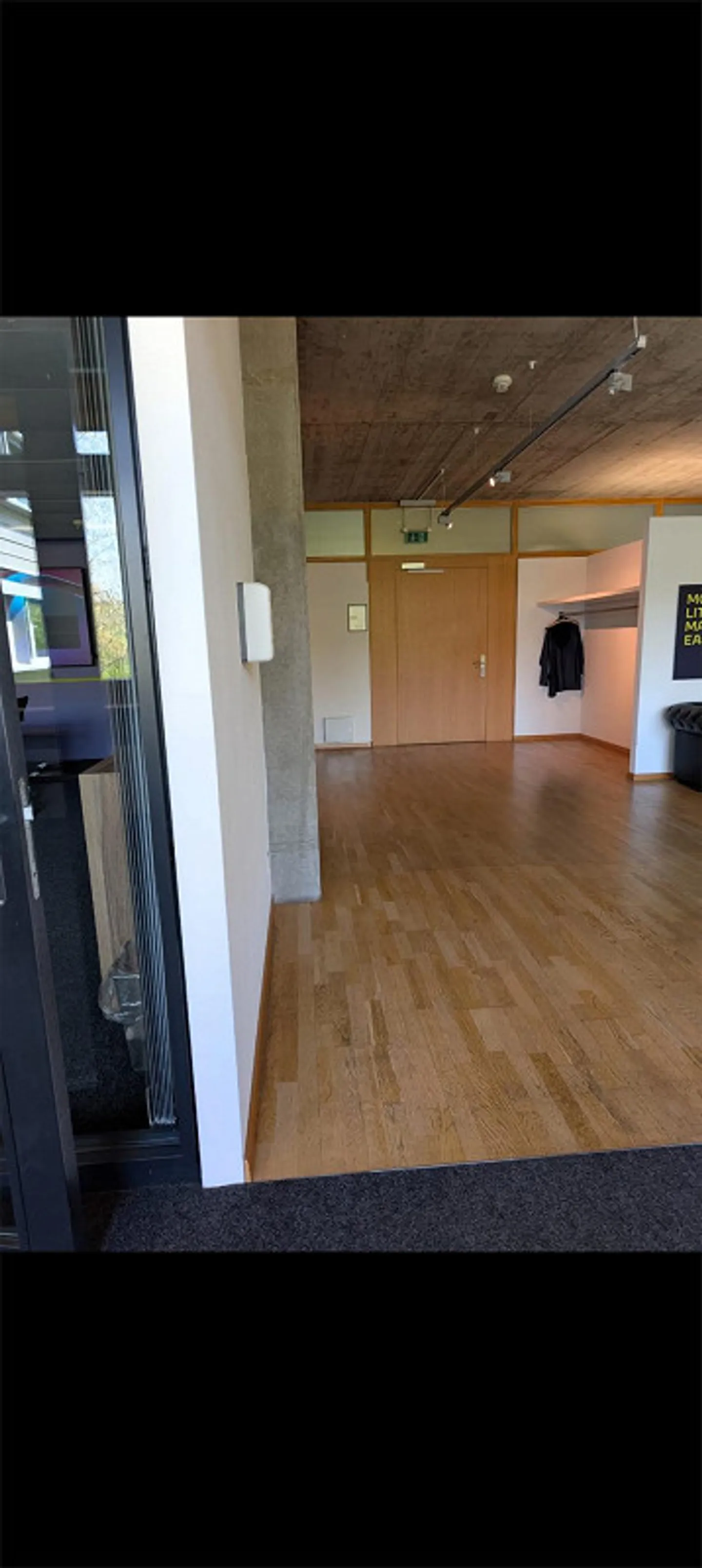 Spazio ufficio in subaffitto – Urdorf 🚀 - Foto 1 di 14