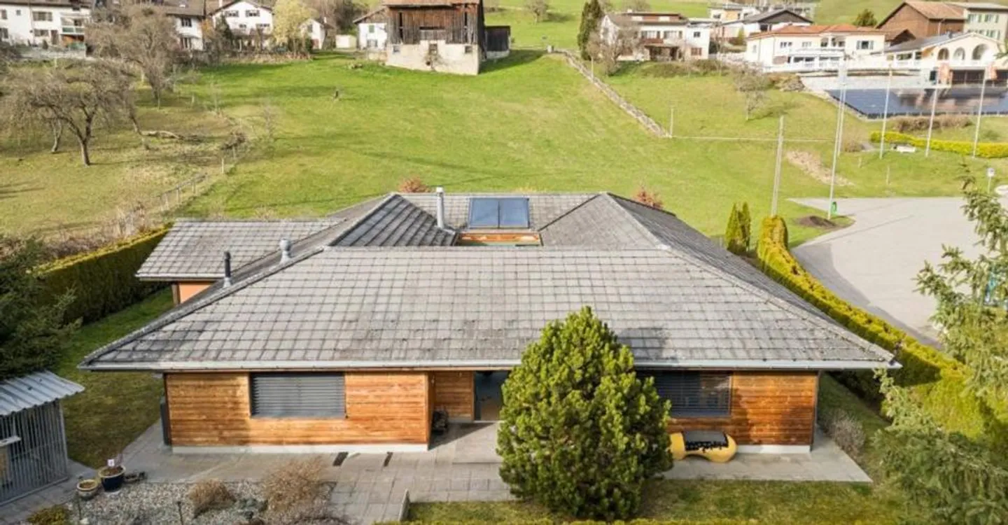 The Art of Living Naturally: A Timeless Residence in Perrefitte - Photo 3 of 13