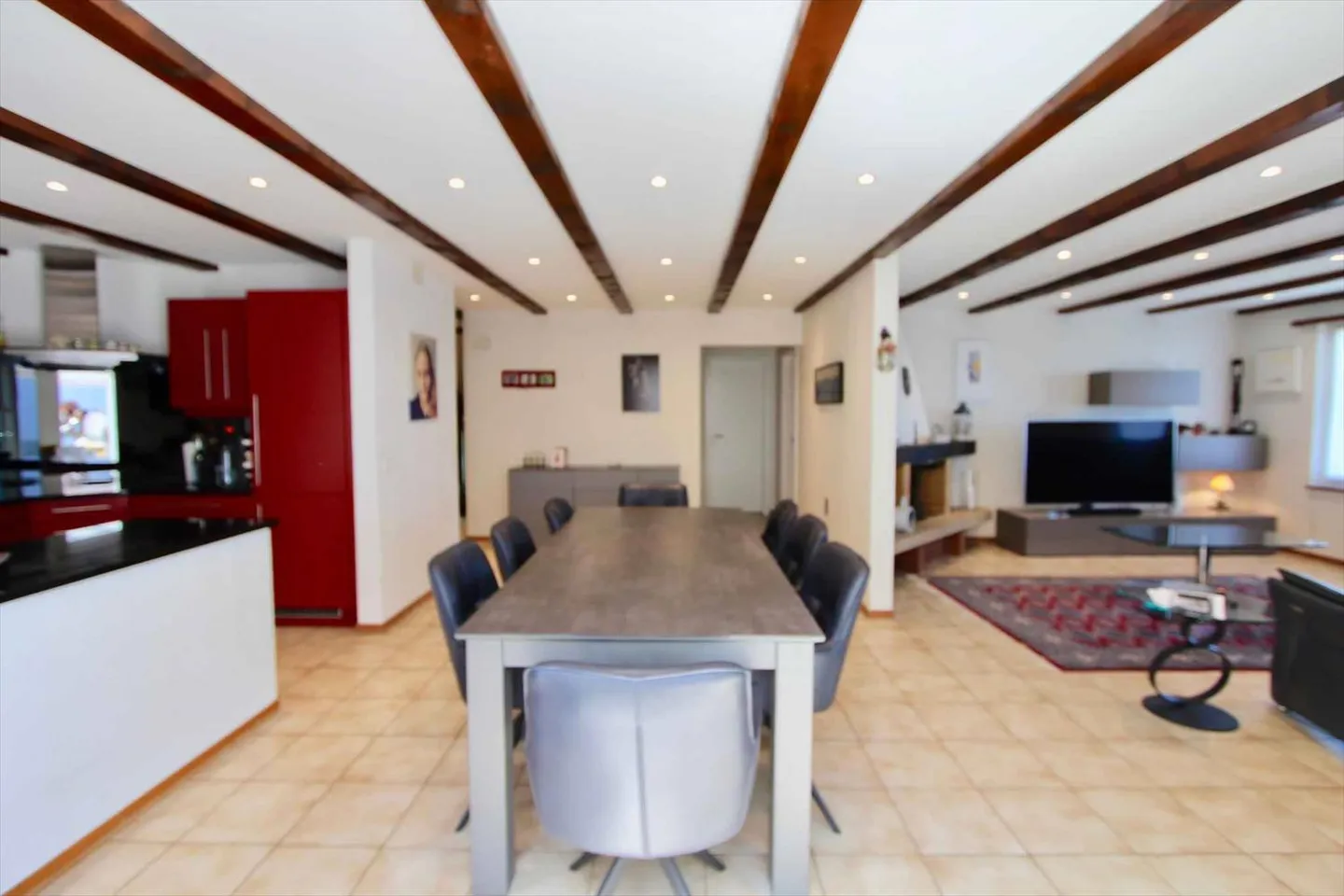 Charmante Villa mit Panoramablick auf die Alpen - Foto 2 von 10