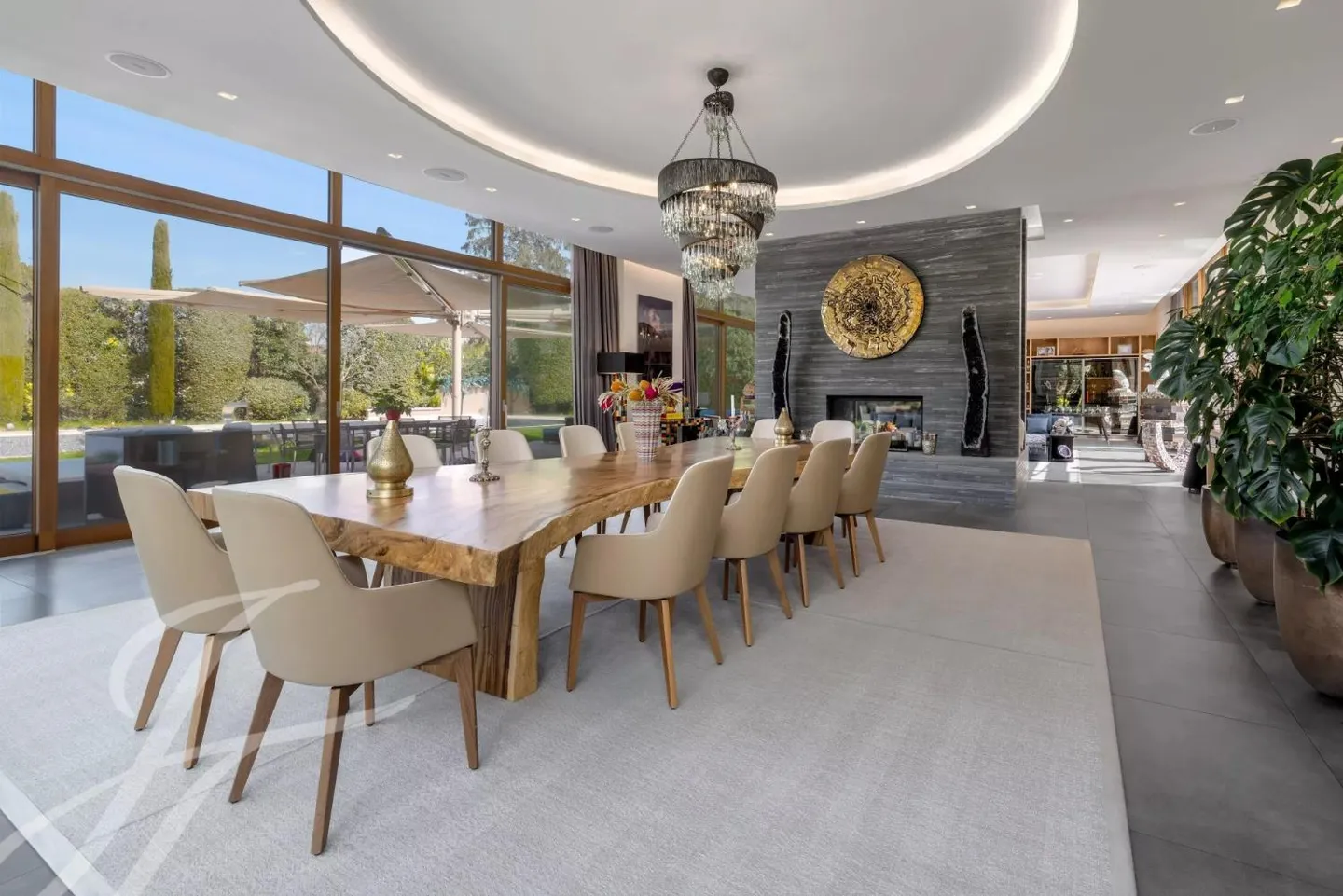 Außergewöhnliche Villa in Plan-les-Ouates - Foto 2 von 13