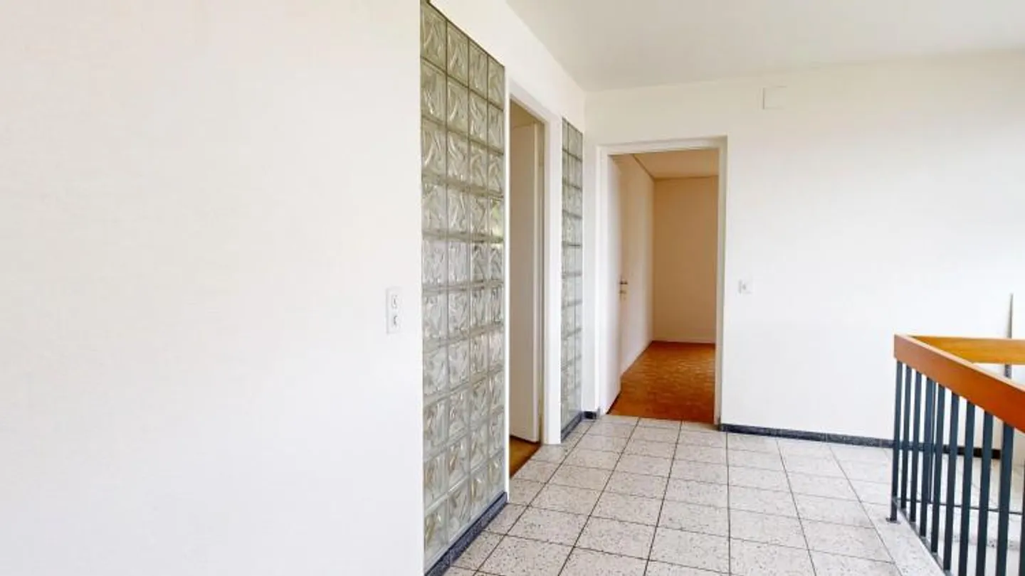 Charming 5-room apartment with lake view in Thalwil - Photo 9 of 10