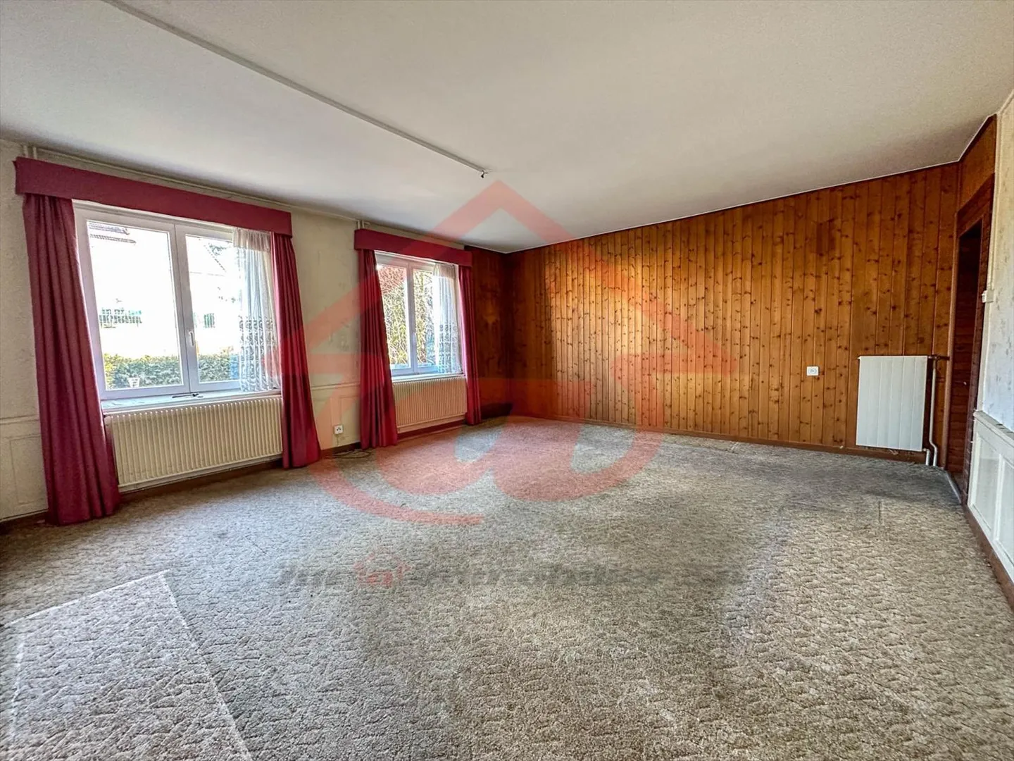Residential Building - Photo 4 of 18