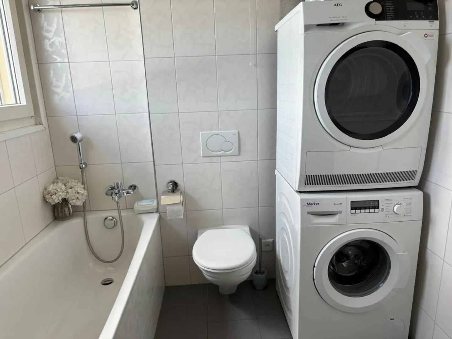 Charmant Appartement Attique avec Vue - Photo 8 sur 12