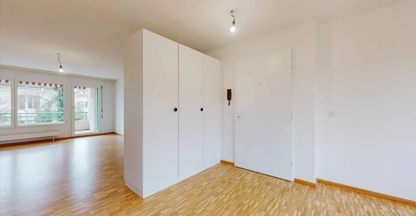 Treat yourself to more space for you and your family! - Photo 4 of 9