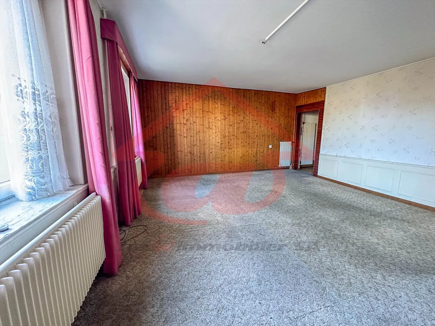 Residential Building - Photo 14 of 18