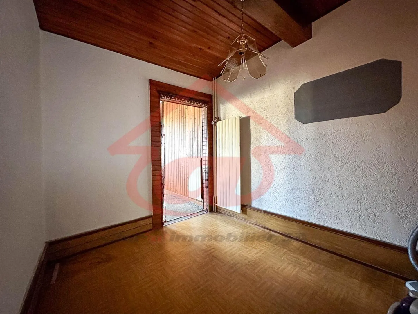Residential Building - Photo 15 of 18