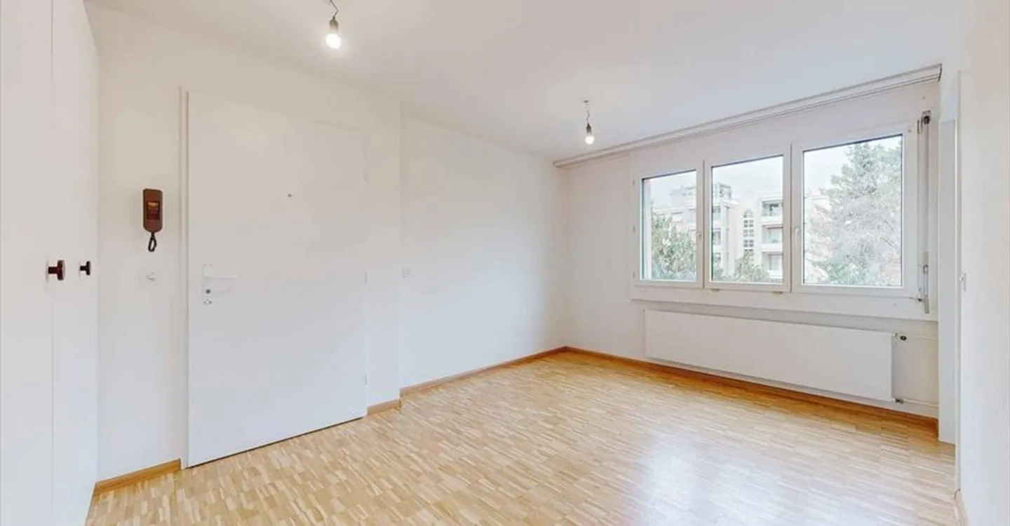 Treat yourself to more space for you and your family! - Photo 5 of 9
